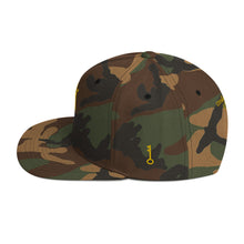 Load image into Gallery viewer, &quot;SK with single key on sides&quot; Snapback Hat
